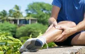 Bolovi u nogama u mirovanju – uzroci, simptomi i liječenje