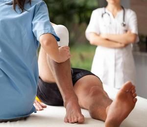 Bol na unutrašnjosti koljena | Uzrok, dijagnoza, simptomi i liječenje
