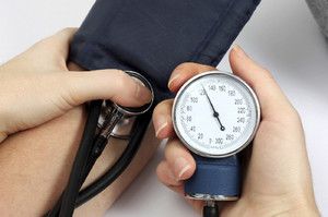visoki krvni tlak i prsa osteochondrosis anemija hipertenzija nije tipičan
