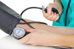 krvni tlak starost tanki moguće, hipertenzija