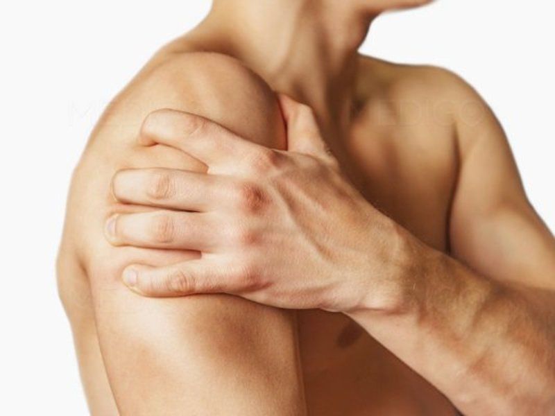 lutanje bolova u zglobovima i mišićima ruku)